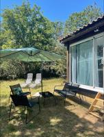 Charmant chalet cocooning avec Jacuzzi - Bed and Breakfast Arthon