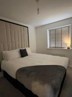 B&B Hatfield - Hawk House - Furnished Accommodation - Bed and Breakfast Hatfield