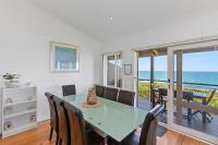 Apartment 5 - Spacious Three Bedrooms with Ocean View