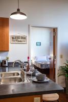 NY Style Centric Loft with King Bed by Park ave - B&B Rochester