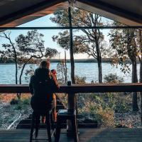 Lake Brockman Tourist Park - Glamping Tent - B&B Cookernup