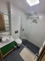 Chambre Lit King-Size avec Balcon