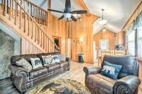 Grill and Fire Pit Peaceful Sevierville Cabin! - B&B