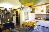 plein coeur du quartier du Panier . Chaleureux T2. - B&B Marsiglia