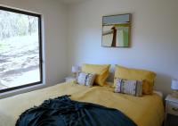 Peaceful bush retreat in newly renovated lodge in St Andrews