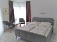 Apartment mit Balkon