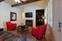 B&B La Quinta - LV302 Secluded 3 Bedroom Legacy Villas Townhome - Bed and Breakfast La Quinta