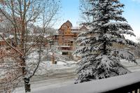 Ski In Out Luxury Condo 4283 I Huge Hot Tub I Great Views I Best Price I FREE Adventures Daily - Bed and Breakfast