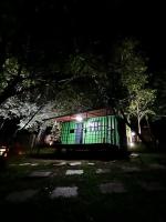 Pousada Cipó Container Chalés Privativos com lareira - Centro da cidade - B&B