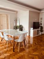 AMPLIO PISO VINTAGE EN ZONA CÉNTRICA DE MENDOZA. - Ferienwohnung Mendoza