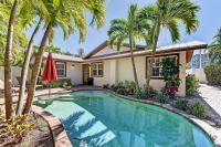 Anna Maria Island Surfside Bungalow - Bed and Breakfast