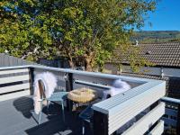 Dare Valley Cottage Ex miners cottage Near Zip World Pen y fan Waterfalls - B&B Aberdare