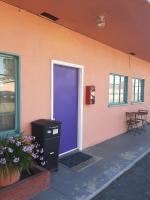 THE NEW STAR MOTEL - 1950s Extended-Stay Lodging and Retreat Center - B&B Moreno Valley