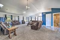 Spacious Massillon Log Cabin with Fire Pit! - B&B Massillon