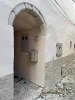 Complete house with Sea View in the center Vrbnik on island KRK - Chambres d'hôtes Vrbnik