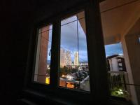 Bright, modern - 2 bedroom condo - B&B