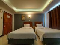 Large Twin Room