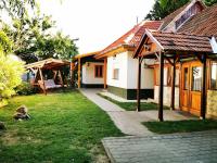 Tornácos Vendégház - B&B