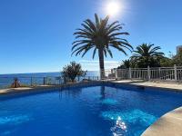 Tuhillo E1 Seaview Apartments Casasol - Bed and Breakfast Nerja