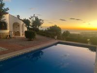 Villa indépendante, magnifique vue mer, piscine privée,WIFI - B&B Sayalonga