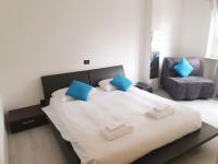 J&M HOUSE -Fronte Ospedale- - B&B Udine