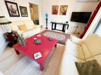 A Stroll to the Acropolis - By Athenian Homes - B&B Atenas