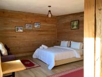 Suite with Mountain View