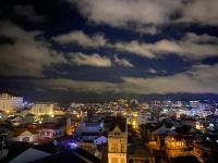 Zweibettzimmer mit Bergblick