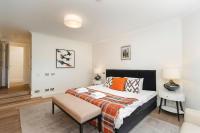 ' Luxury & Spacious AirConditioned 4 Bed 4 Bath Apartment ' - B&B London