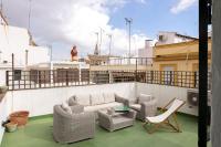 Champion Duplex Terrace and Garage Old Town 6 pax - Chambres d’hôtes Séville