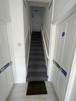 Safari Apartment, Free Parking, 10Min Walk To Blackpool tower, sleeps 12 - B&B