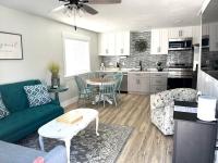 Guest Suites 1996 #4- Relaxing 1 bedroom 1 bath Suite - B&B