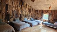 Mixed Dormitory Room