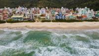 Infinito - Cobertura Frente Mar com Piscina - Bed and Breakfast Governador Celso Ramos