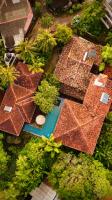 Sergeant House Boutique Villa & Private Beach - B&B Unawatuna