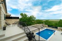 Stone villa Didovi Snovi with heated pool - B&B Lišane Ostrovičke