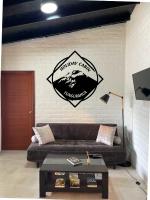 B&B Baños - Premium Holiday Cabin - spectacular Tungurahua volcano view - Bed and Breakfast Baños