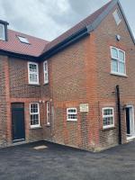 Alpheus Living: Apsley Apartments - B&B