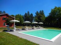Villa Laura - Private Pool Near Acqualagna - Chambres d'hôtes Smirra
