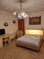 Double Room with Private External Bathroom