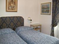 Dreibettzimmer