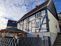 B&B Enkhausen - ALTES ZOLLHAUS der Burg Hachen - Bed and Breakfast Enkhausen