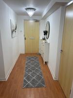 Entire 2 bedroom Beautiful newly furnished flat - Ferienwohnung
