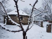 Chozos Rurales El Solitario - B&B Baños de Montemayor