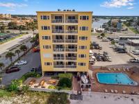 Anglers Cove 306 - Bed and Breakfast St. Pete Beach