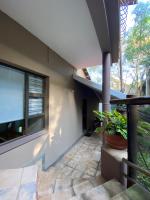 Comfortable Spacious Garden Cottage - B&B Durban