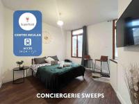 Le petit nid à 2 MIN gare / centre Meulan - B&B