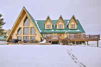 A-Frame Home with Breathtaking Views and Hot Tub! - B&B