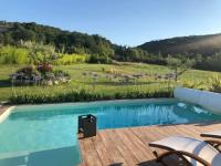 B&B Banne - Villa contemporaine avec piscine et spa - Bed and Breakfast Banne