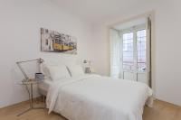 Deluxe One-Bedroom Apartment (5 adults)